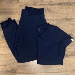 Cherokee Infinity scrub set